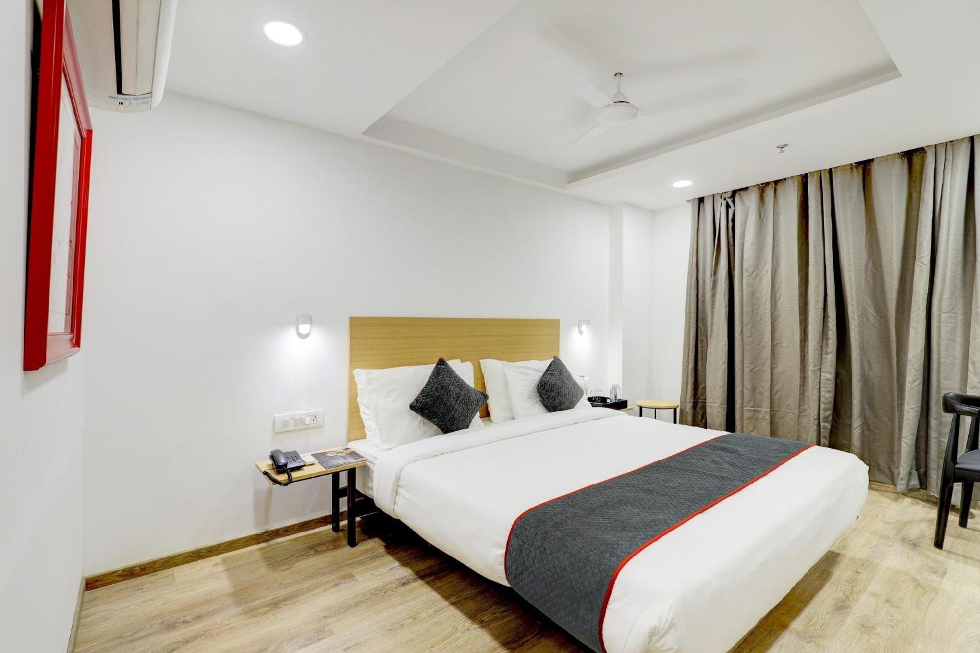 Super Townhouse Rajyash Rise Hotel Sarkhej Екстериор снимка