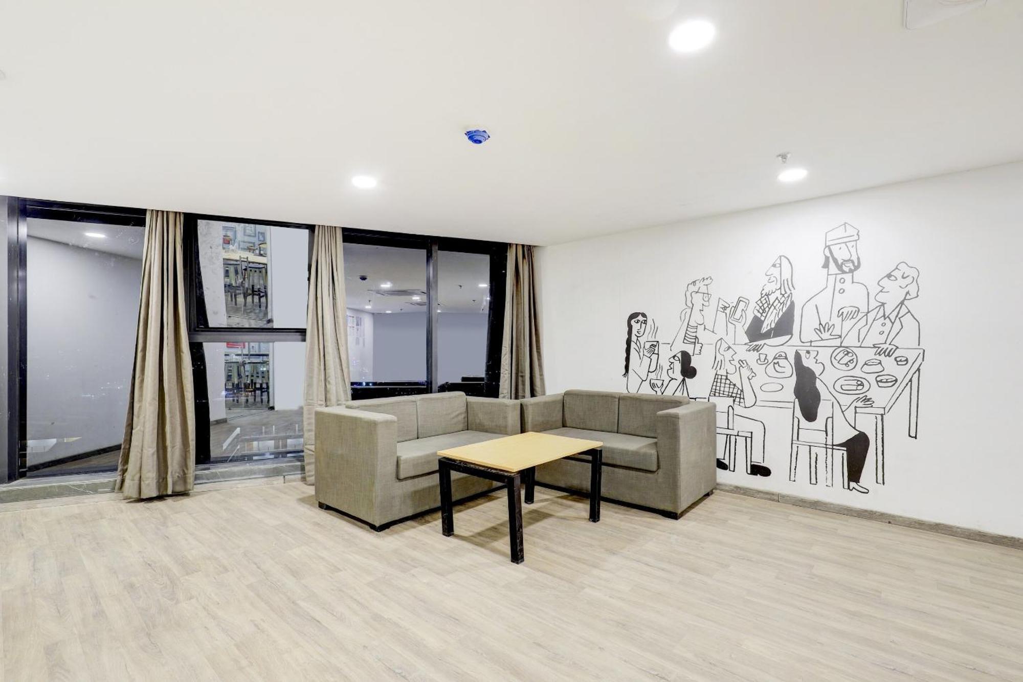 Super Townhouse Rajyash Rise Hotel Sarkhej Екстериор снимка